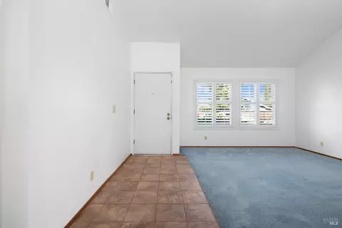 5 Larch Dr, Novato, CA 94947 photo 14