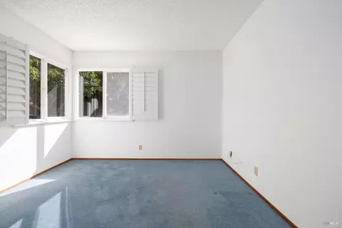 5 Larch Dr, Novato, CA 94947 photo 25