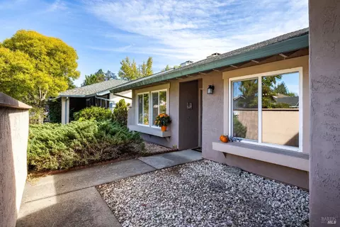 5 Larch Dr, Novato, CA 94947 photo 6