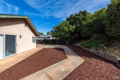 5 Larch Dr, Novato, CA 94947 photo 33