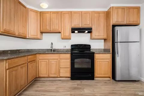 200 Pickwick Dr, Napa, CA 94558 photo 8