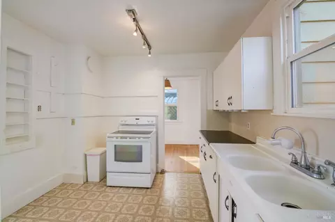 218 B St, Vallejo, CA 94590 photo 15