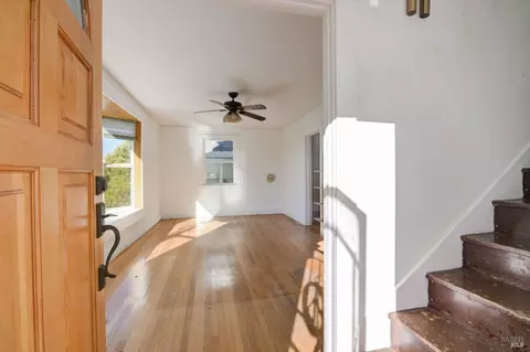 218 B St, Vallejo, CA 94590 photo 8