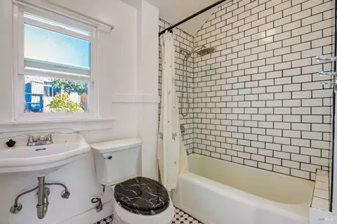 218 B St, Vallejo, CA 94590 photo 35