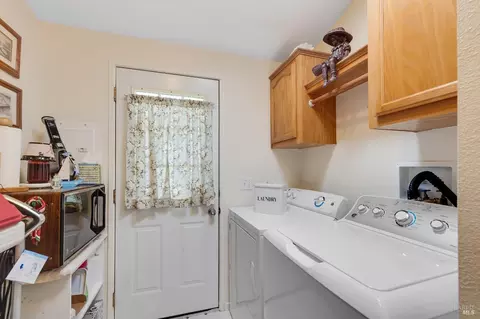 300 E H St #75, Benicia, CA 94510 photo 26