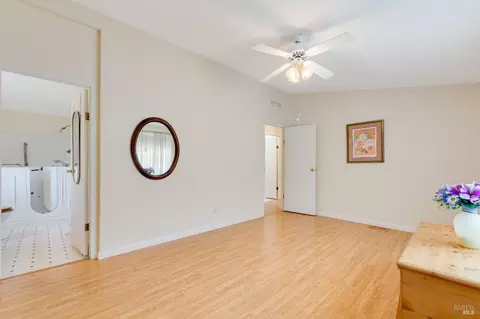 300 E H St #75, Benicia, CA 94510 photo 8