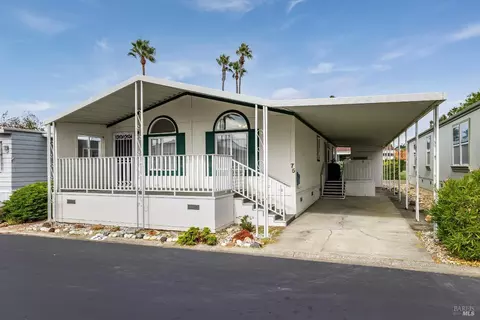 300 E H St #75, Benicia, CA 94510