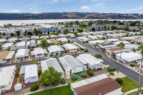 300 E H St #75, Benicia, CA 94510 photo 36