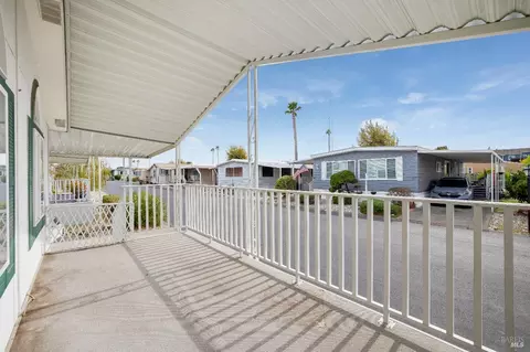 300 E H St #75, Benicia, CA 94510 photo 5