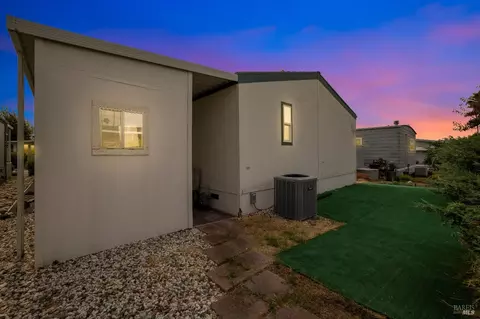 300 E H St #75, Benicia, CA 94510 photo 47