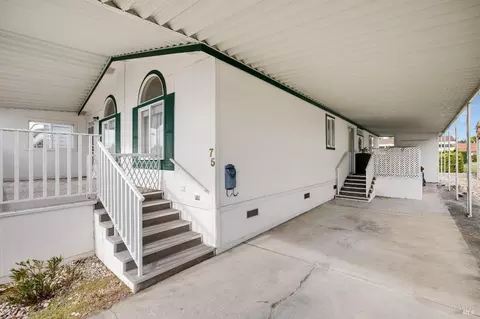 300 E H St #75, Benicia, CA 94510 photo 3