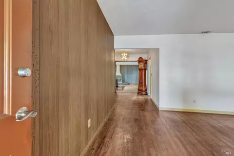 121 Revere St, Vallejo, CA 94591 photo 4