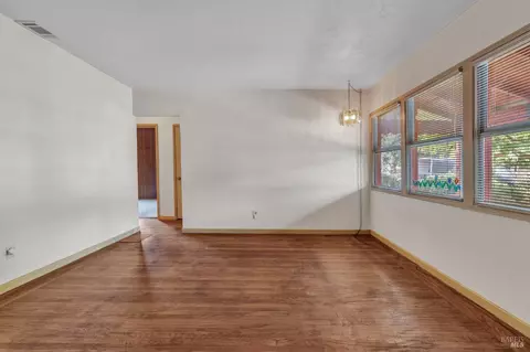 121 Revere St, Vallejo, CA 94591 photo 6