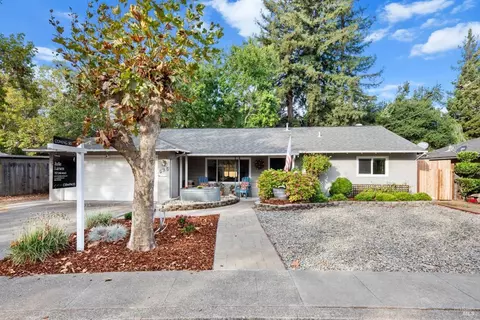525 Webber St, Napa, CA 94559