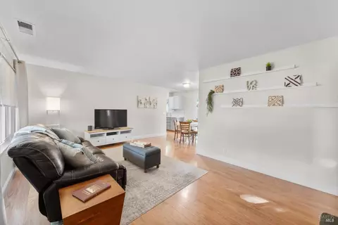525 Webber St, Napa, CA 94559 photo 4