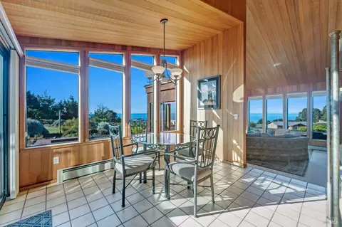 382 Los Santos Dr, Bodega Bay, CA 94923 photo 4