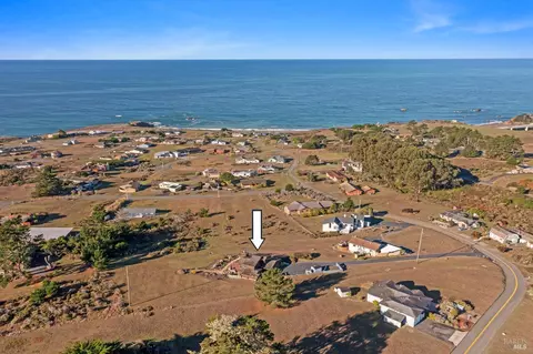 382 Los Santos Dr, Bodega Bay, CA 94923 photo 2