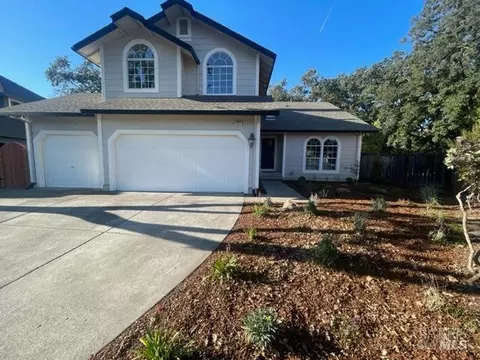 201 Deanna Pl, Windsor, CA 95492 photo 2