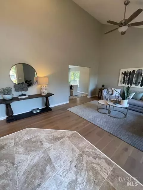 201 Deanna Pl, Windsor, CA 95492 photo 5