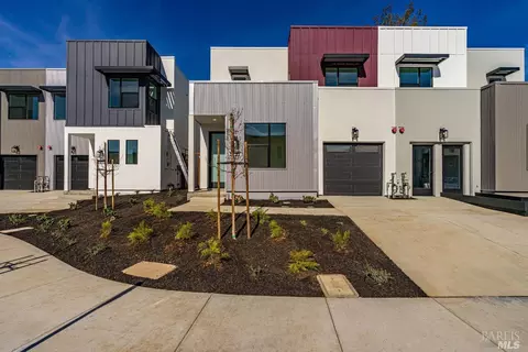 1605 Tecado Dr, Santa Rosa, CA 95403