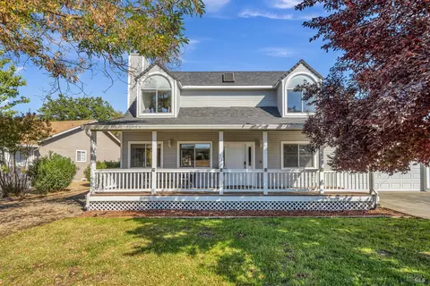 19924 S Mountain Meadow Rd, Hidden Valley Lake, CA 95467