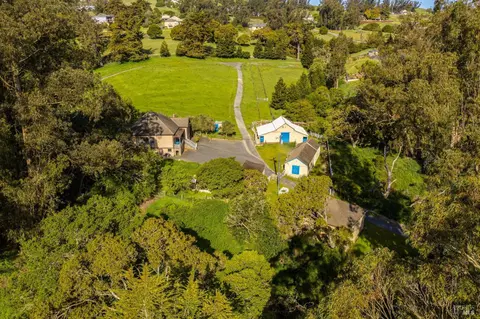 311 Monte Vista Ln, Petaluma, CA 94952