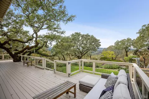 3444 Warm Springs Rd, Glen Ellen, CA 95442