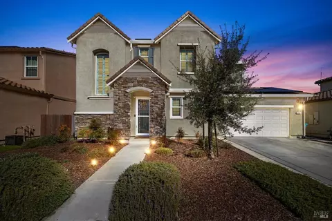269 Wisteria Cir, Vacaville, CA 95687