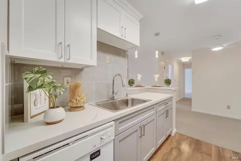 275 Lighthouse Dr, Vallejo, CA 94590