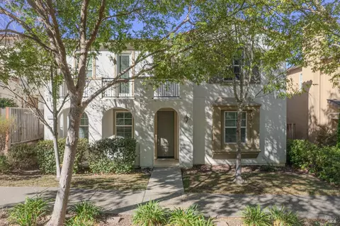 2177 Nectarine Dr, Santa Rosa, CA 95404