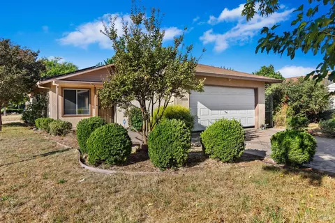 1660 Minnesota St, Fairfield, CA 94533