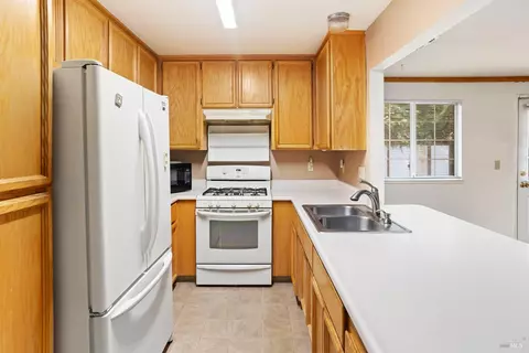 1660 Minnesota St, Fairfield, CA 94533 photo 11