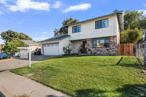 799 Marigold Dr, Fairfield, CA 94533