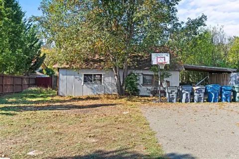 169 Wood St, Willits, CA 95490 photo 4