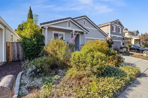 9 Karen Dr, American Canyon, CA 94503