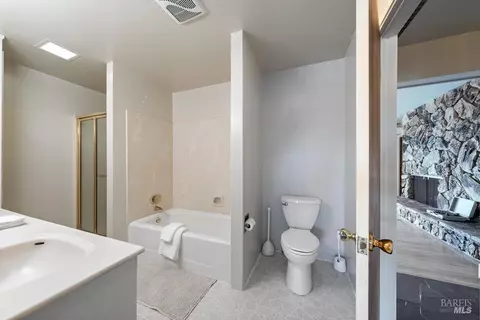 1335 Del Mar Ave, Vallejo, CA 94589 photo 13
