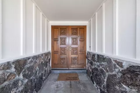 1335 Del Mar Ave, Vallejo, CA 94589 photo 8