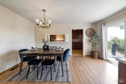 1335 Del Mar Ave, Vallejo, CA 94589 photo 23