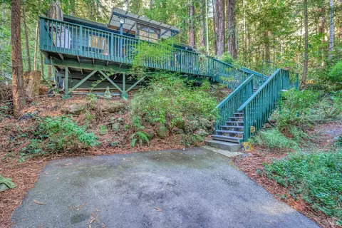 21541 Highland Ter, Monte Rio, CA 95462