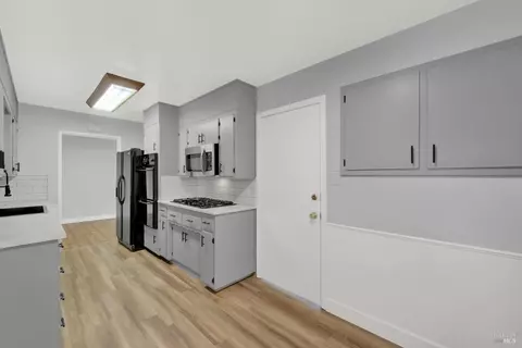 2454 Helen Ave, Vallejo, CA 94591 photo 17