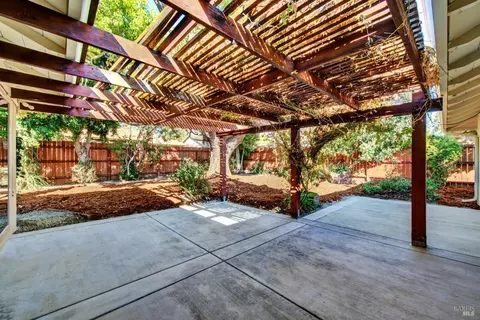 2454 Helen Ave, Vallejo, CA 94591 photo 46