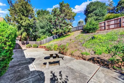 1306 Devlin Dr, Vallejo, CA 94591 photo 61