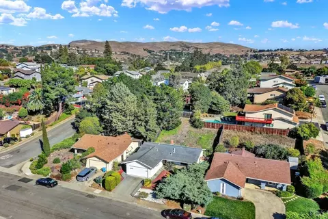 1306 Devlin Dr, Vallejo, CA 94591 photo 4