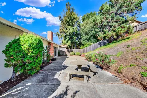 1306 Devlin Dr, Vallejo, CA 94591 photo 62