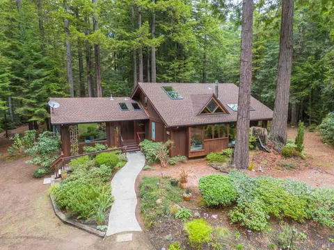 11035 Wildwood Ln, Mendocino, CA 95460