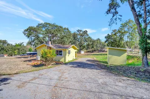 3995 Timberlake Rd, Sebastopol, CA 95472