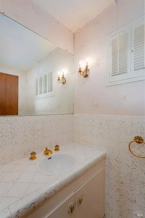 1100 Maple Ave, Ukiah, CA 95482 photo 9