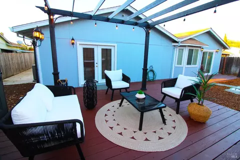 260 N Evelyn Cir, Vallejo, CA 94589 photo 15