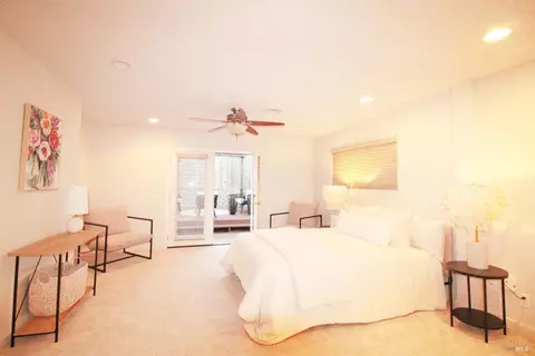 260 N Evelyn Cir, Vallejo, CA 94589 photo 8