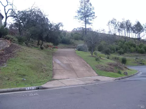 3967 Shelter Glen Way, Santa Rosa, CA 95404
